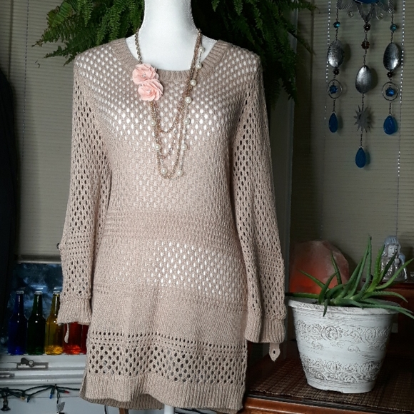 Jaclyn Smith Tops - NWOT Jaclyn Smith tan summer breezes tan top